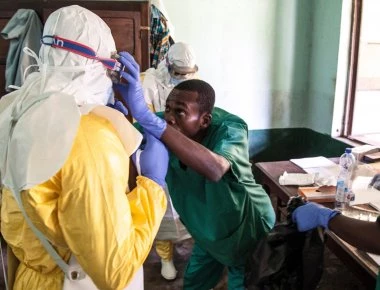 Περισσότεροι από 200 οι νεκροί από το ιό του Έμπολα!